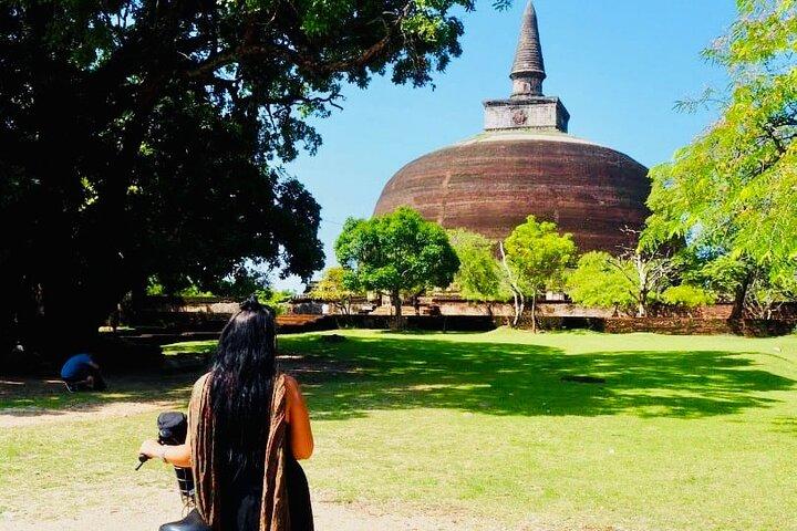 Private Day Trip To Sigiriya rock And Polonnaruw Ruins