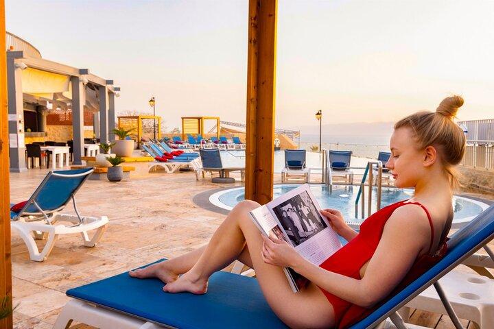 Dead Sea: Private Half-Day Tour Floating Experience from Amman