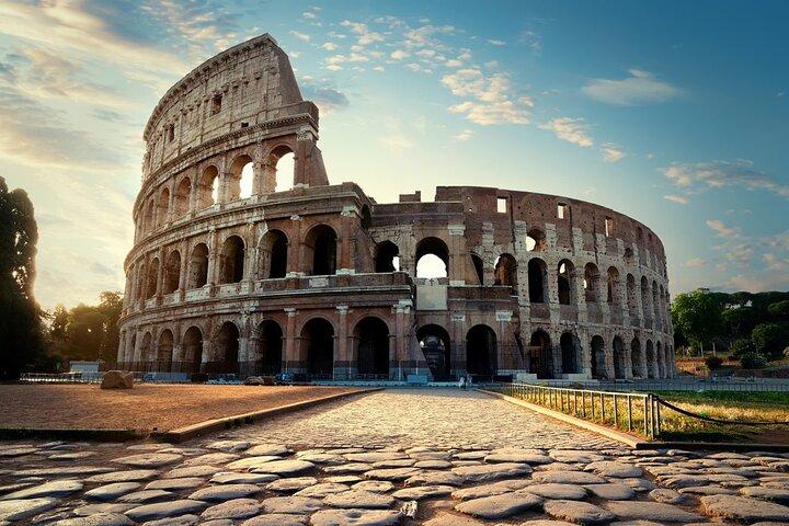 Colosseum private tour with guide