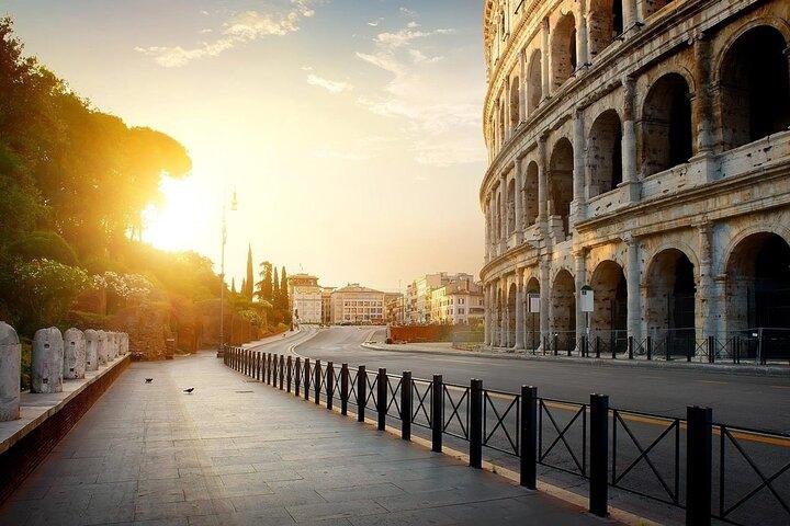 Colosseum private tour with guide