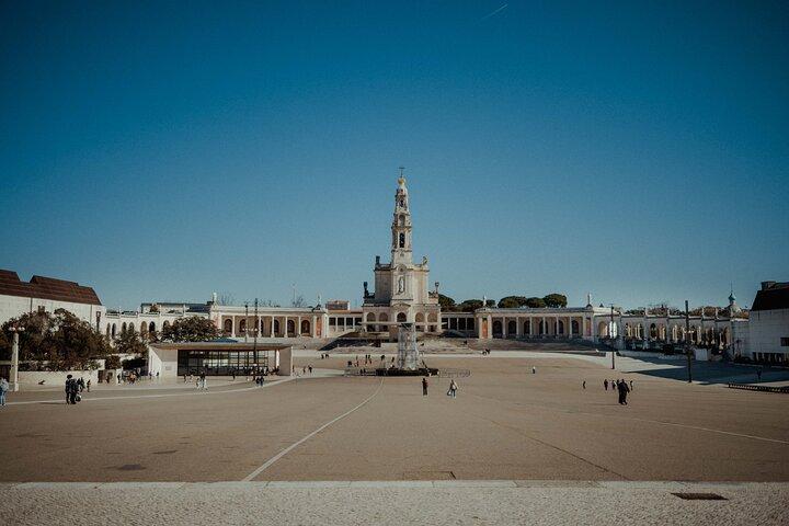 Best Fátima, Óbidos, Nazaré & Batalha Tour From Lisbon