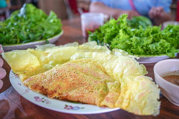 Phnom Penh Morning Market & Food Tour by Tuktuk - Includes All Food & Drinks!