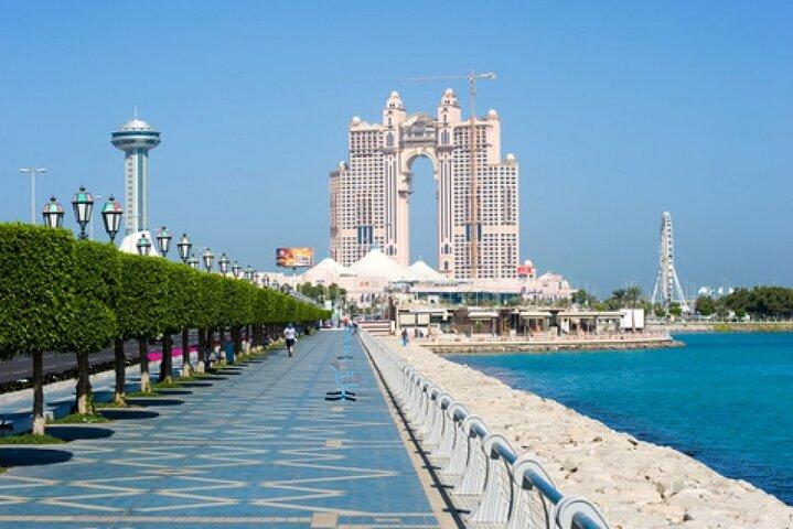 Full Day Private Tour in Abu Dhabi with Guide & Mosque entry pass