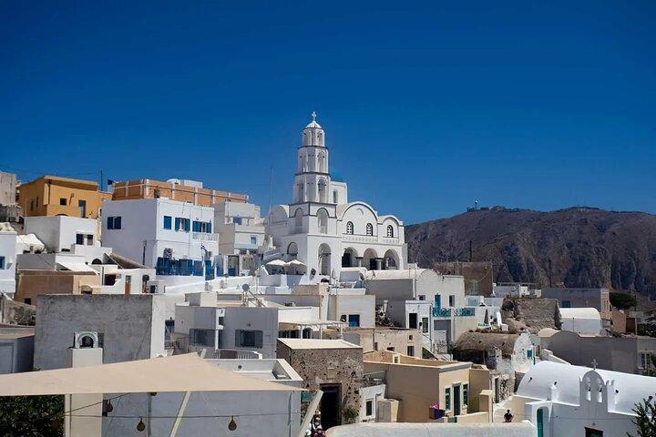 Traditional Villages & Akrotiri Excavations: Private Tour