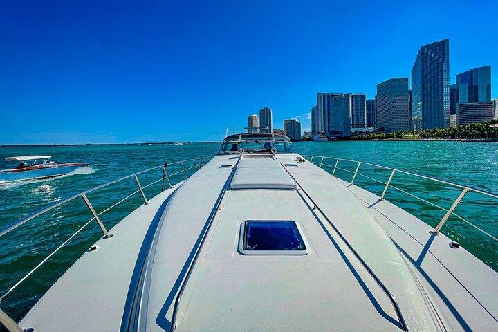 Private 52' Luxury Yacht Rental in Miami with Captain