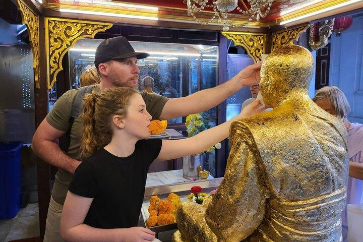Giant Buddha and Bangkok Local Tour