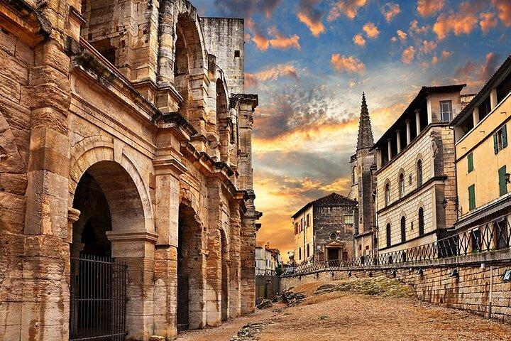 Private transfer by car from Marseille Airport to/from Arles