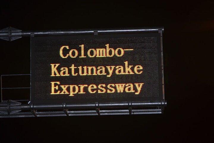 Taxi From Colombo Airport - Mirissa on Southern Expressway