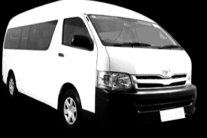 Premium Van, Private Transfer, Cairns City - Cairns Airport