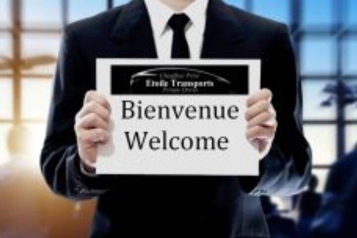 Return transfer from / to Paris Airport