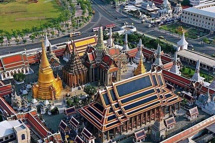 Private Bangkok Three Temples and Grand Palace Tour