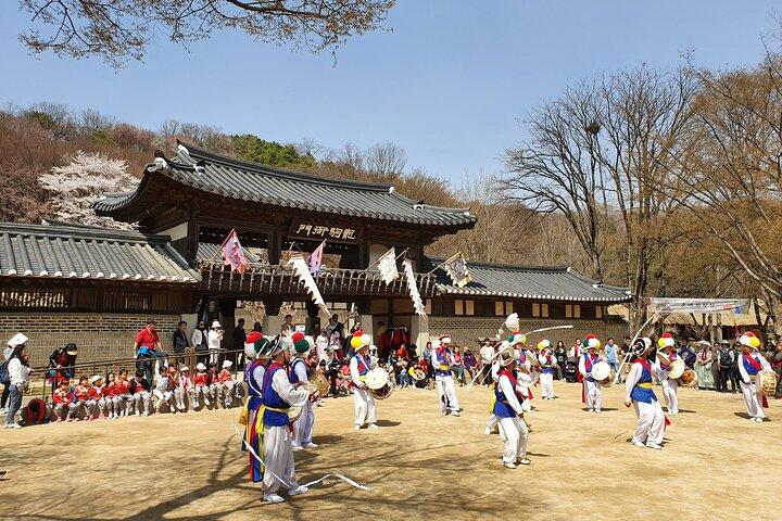 Korean Folk Village Half-day Private Tour from Seoul