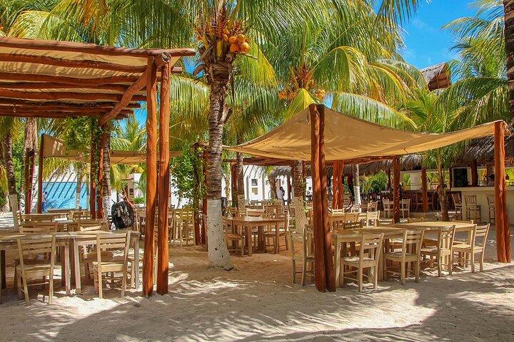 Isla Mujeres Catamaran Plus! Drinks, Snorkel & Beach Club