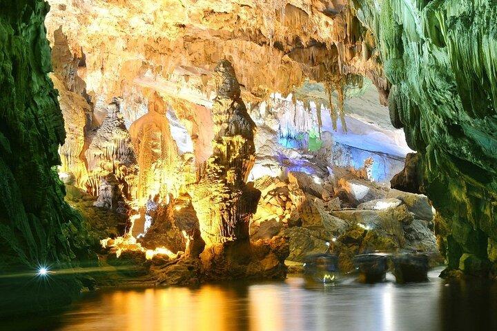 2-day Amazing caves: Paradise cave - Dark Cave - Phong Nha cave
