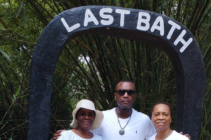 Assin Manso Slave River Site and Cape Coast Castle Day Tour