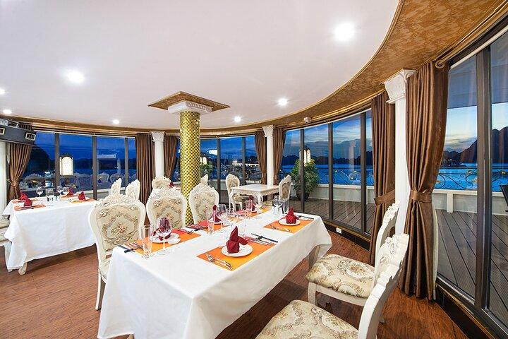 Halong Bay Overnight Cruise from Hanoi: Swim,Cave,Kayak & Meals