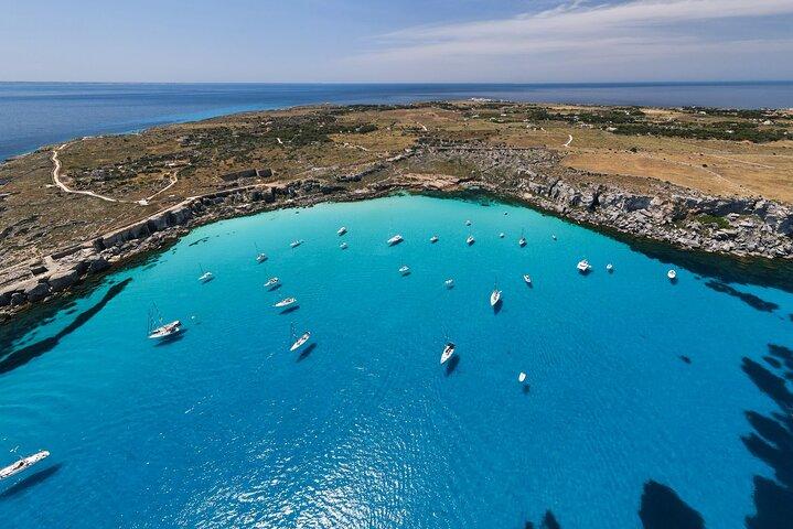 Favignana and Levanzo, Egadi islands tour by boat from Trapani