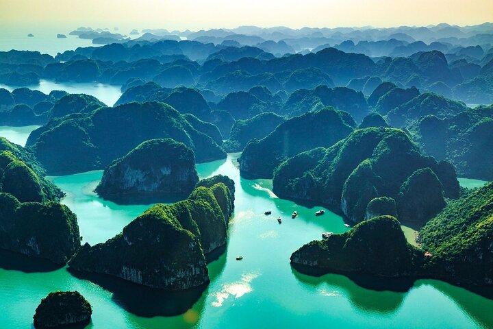 Sunlight Premium Cruise Lan Ha Bay 2 Days 1 Night