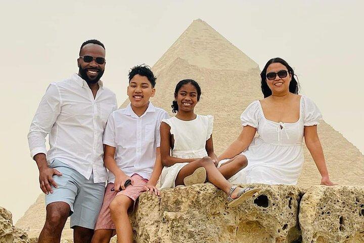 Full Day Tour Giza Pyramids, Egyptian Museum, Khan El-khalili