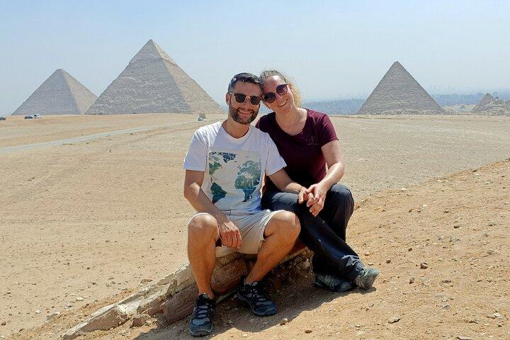 Full Day Tour Giza Pyramids, Egyptian Museum, Khan El-khalili
