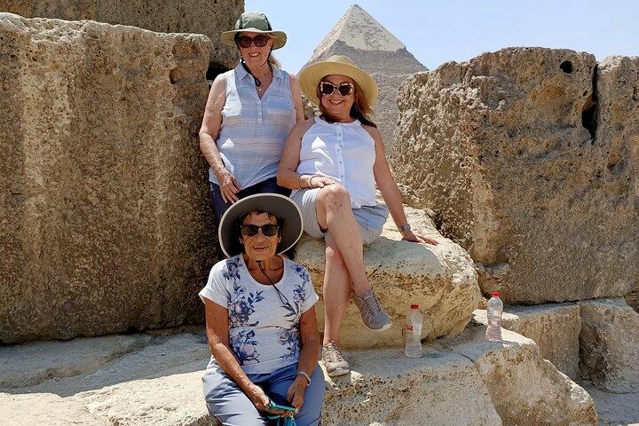 Full Day Tour Giza Pyramids, Egyptian Museum, Khan El-khalili