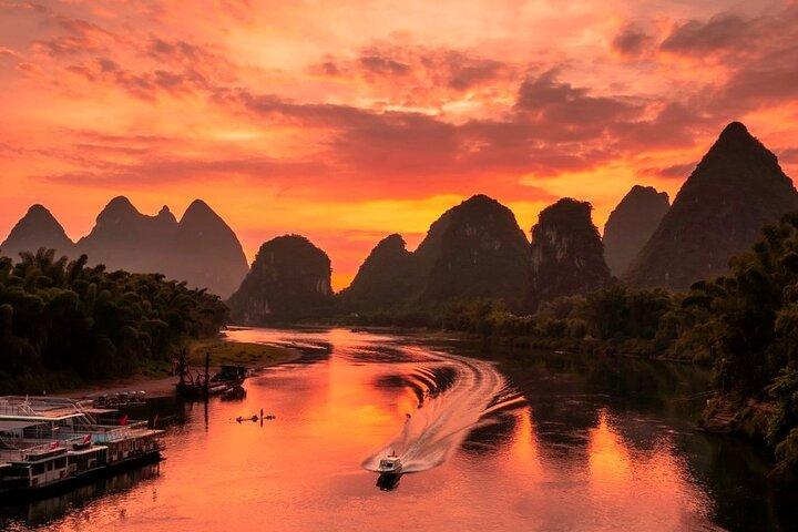 Yangshuo Private Day Tour of Yulong Bamboo Boat and Biking