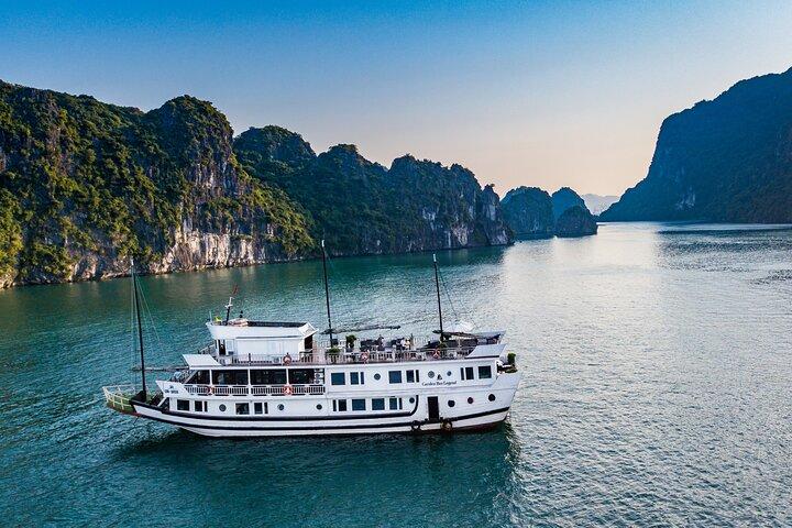 Garden Bay Cruises - Traditional Wooden Boat to Bai Tu Long Bay