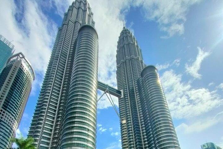 Petronas Twin Tower Tickets with City Tour