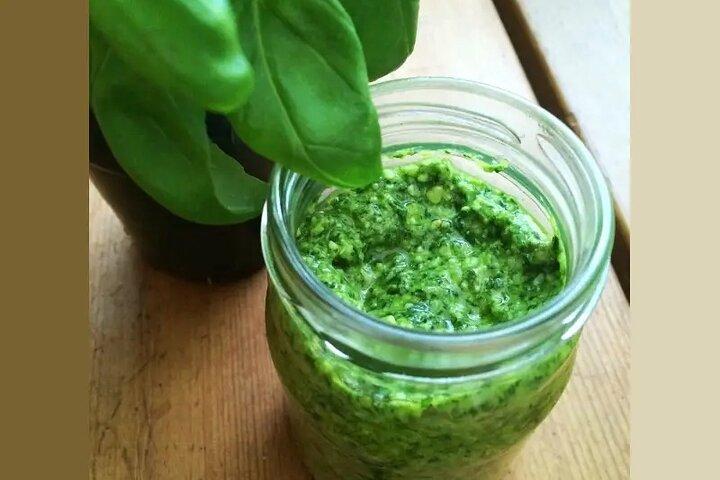 Cinque Terre: Pesto cooking class with sea view in Riomaggiore