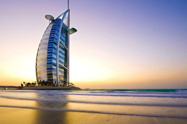 Dubai : Private Custom Walking Tour with A Guide (Private Tour)