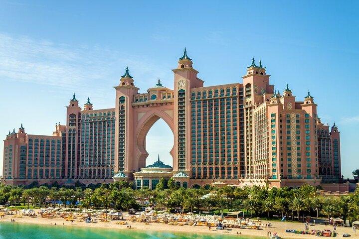 Dubai : Private Custom Walking Tour with A Guide (Private Tour)