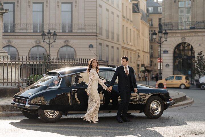 Guided tour of Paris in Citroën Traction Avant or DS 21