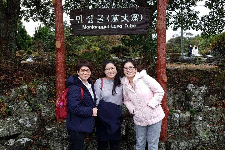 Jeju island Private Tour - UNESCO Day Tour & Haenyeo Performance