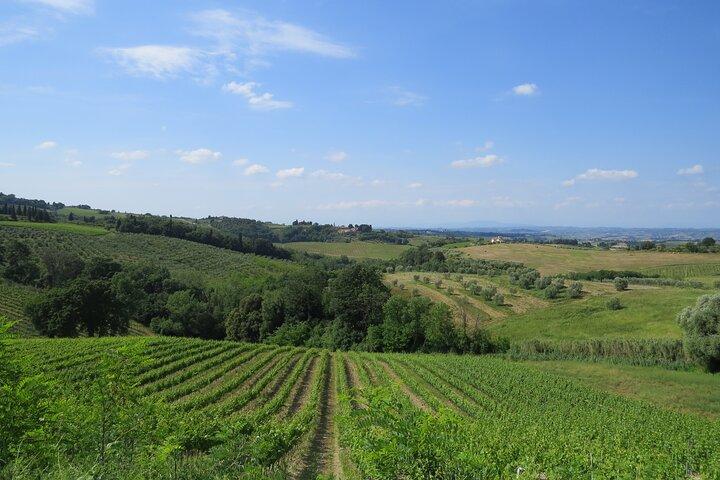 Chianti Hills: App‑Guided e‑Vespa Tour + Lunch in Greve