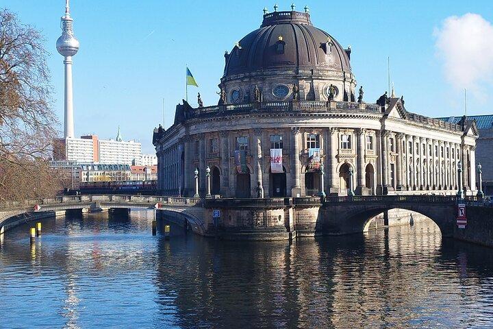 3 Days Private Berlin Tour Guides -Public Transport and Walking