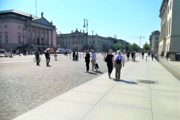 3 Days Private Berlin Tour Guides -Public Transport and Walking