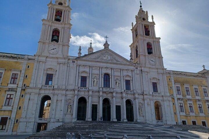 Óbidos - Nazaré - Mafra (National Palace of Mafra)Private tour from Lisbon
