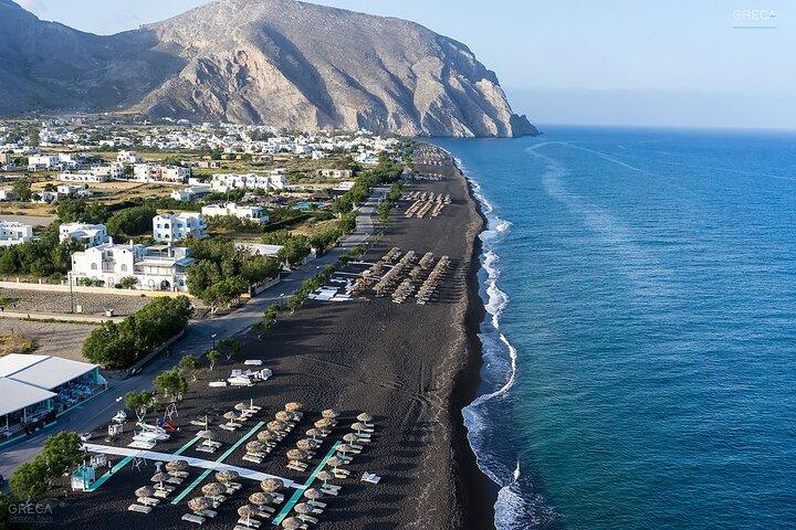 Santorini Private Shore Excursion – Beaches & Highlights