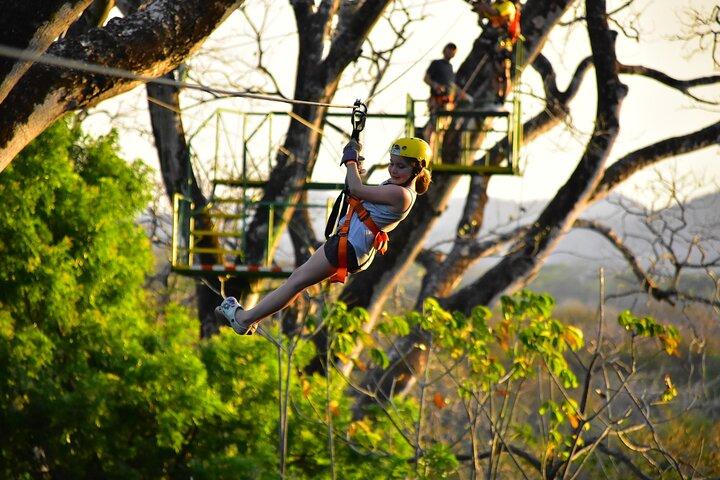 Sunset Zipline Experience Tour in Guanacaste