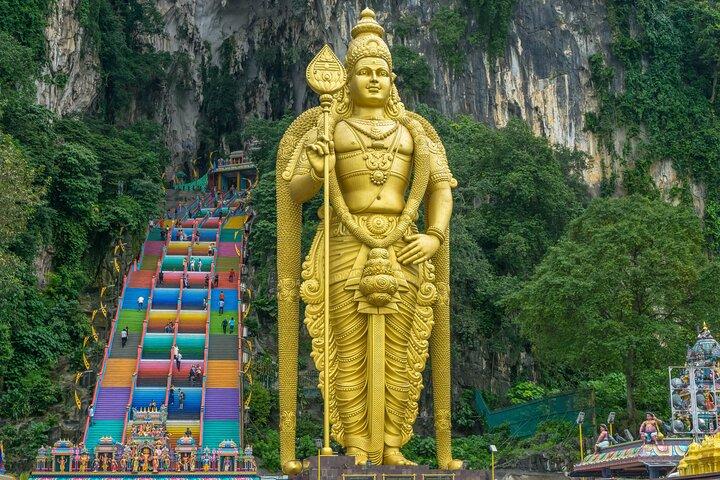 Blue Mosque and Batu Caves Private Tour from Kuala Lumpur