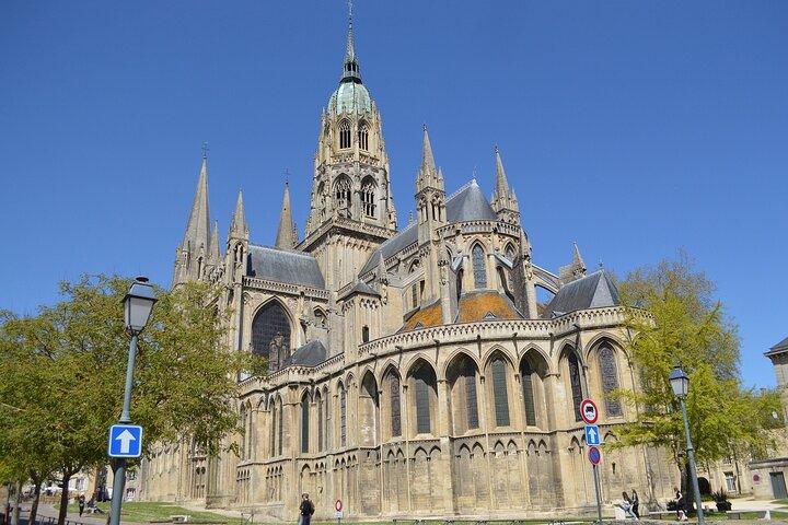 Private Transfer From Paris to Bayeux