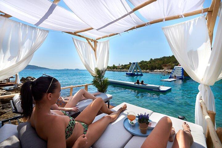 Blue Lagoon & Underwater Museum from Split with Lunch & Drinks