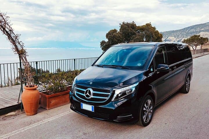 Private Transfer from Naples to Positano with Pompeii Ruins