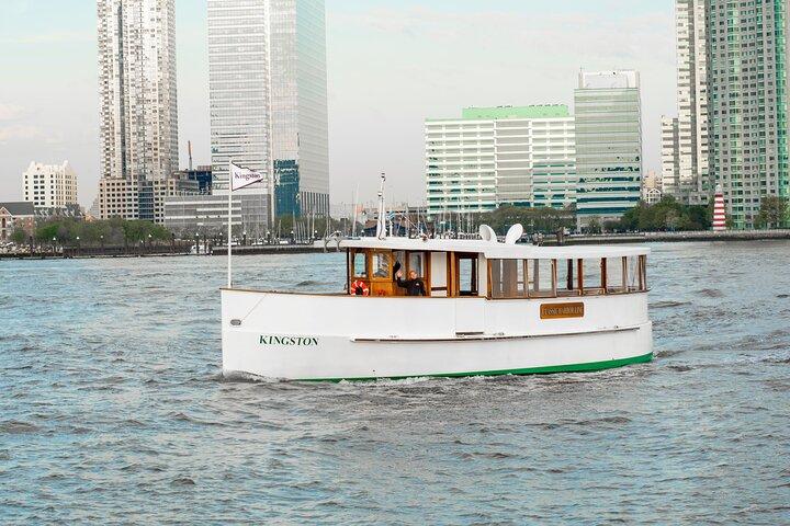 New York City Sunset Cocktail Cruise on Small Yacht