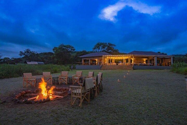 5 Days Mid-Range Lodge Safari To Lake Manyara , Serengeti & Ngorongoro.