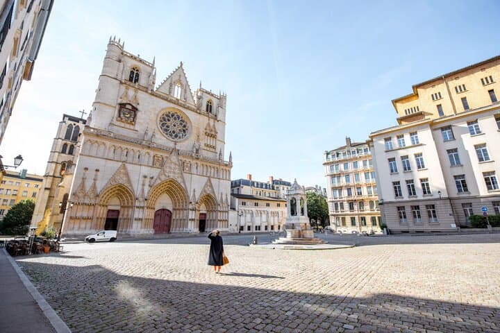 Private Walking Tour Lyon Traboules Old Town Heritage
