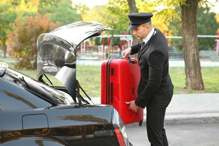 Private One-way Airport Transfer Madrid Airport To Madrid