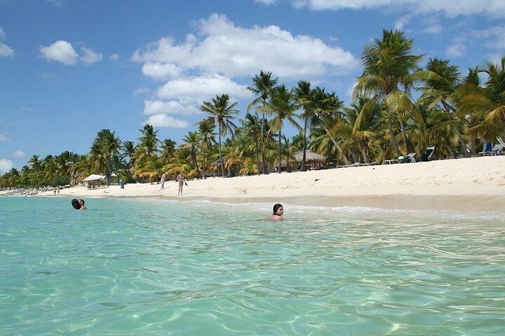 Catalina Island Day Trip from Punta Cana: Snorkeling included