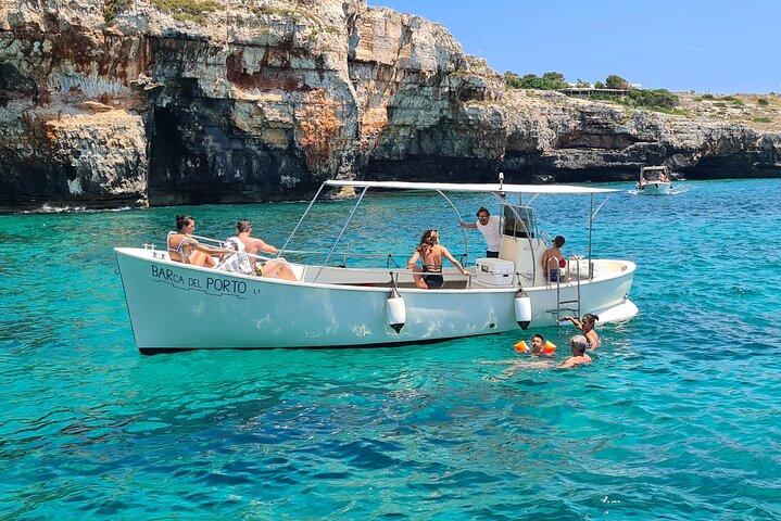 Guided Tour of the Adriatic or Ionian Caves of 1 hour and 30 minutes