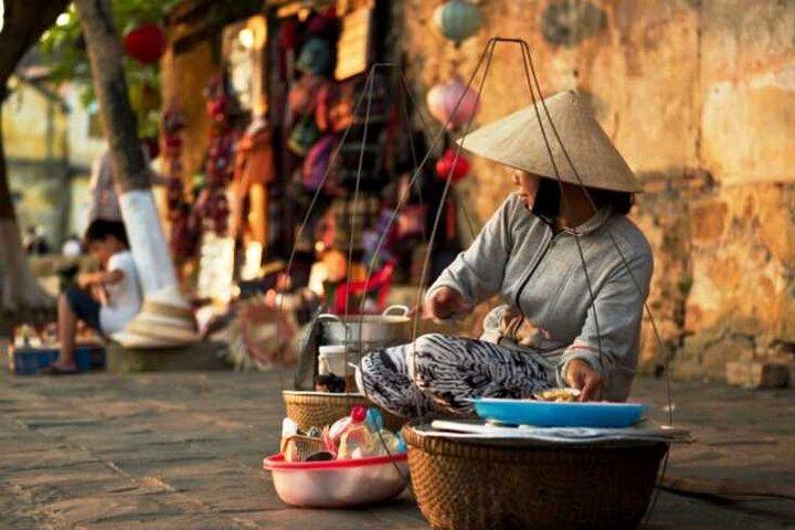 Street Food Tour by Scooter